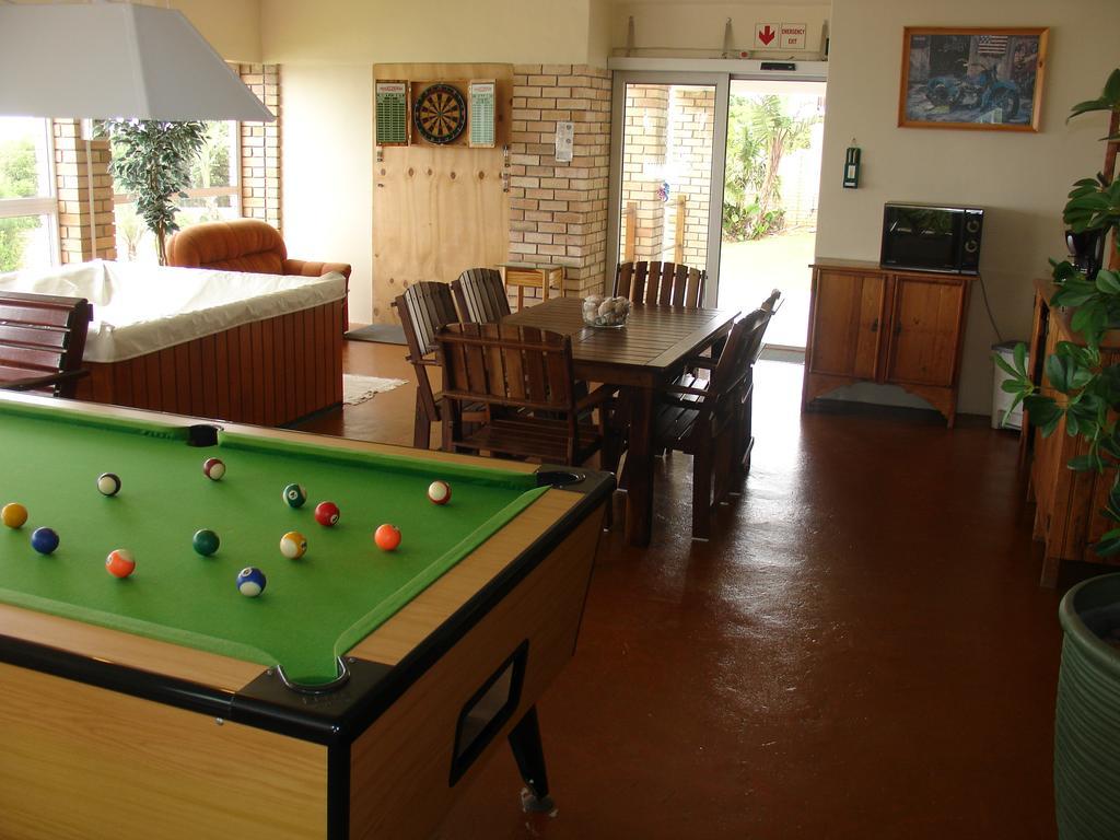 On The Bay Guesthouse Kruisfontein Buitenkant foto