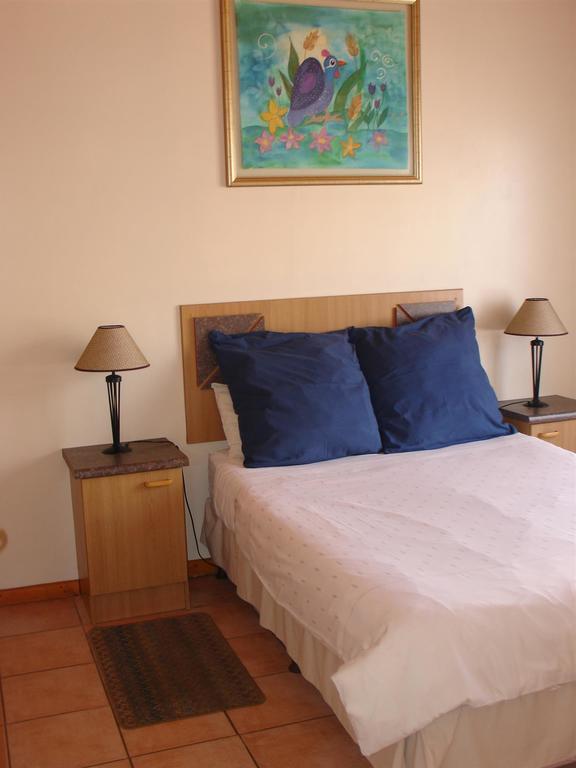 On The Bay Guesthouse Kruisfontein Kamer foto